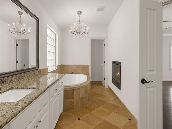 6111  Palo Pinto Avenue , Dallas Texas 75214