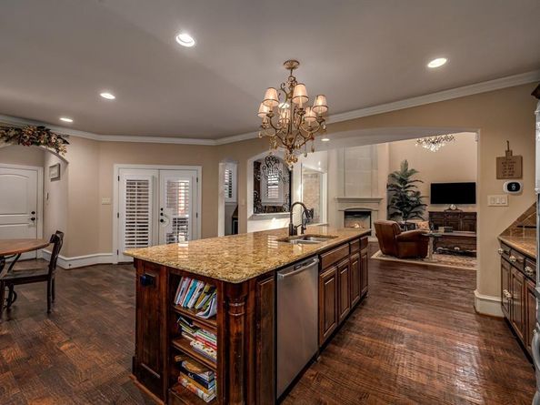 6111  Palo Pinto Avenue , Dallas Texas 75214