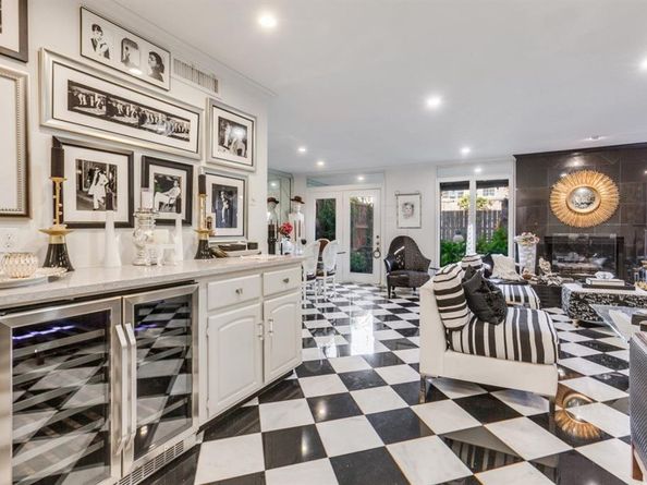 6959  Helsem Way  139, Dallas Texas 75230