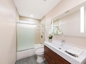 10528  Swallow Lane , Dallas Texas 75218