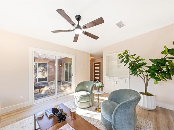 10528  Swallow Lane , Dallas Texas 75218