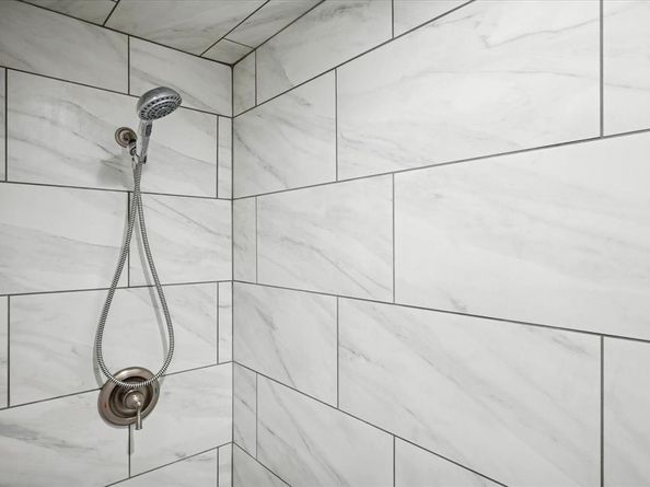 2717  El Tivoli Drive , Dallas Texas 75211