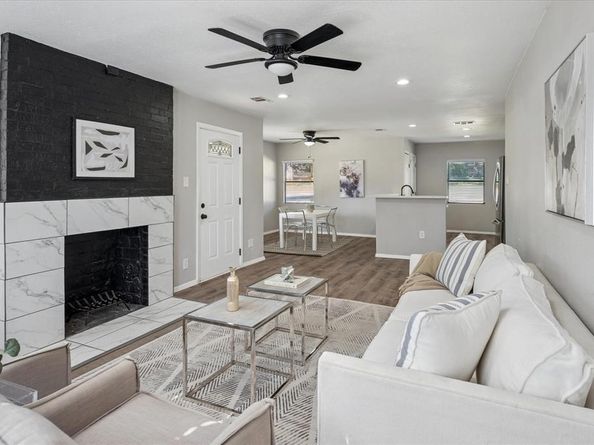 2717  El Tivoli Drive , Dallas Texas 75211