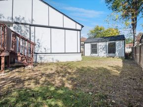 2717  El Tivoli Drive , Dallas Texas 75211