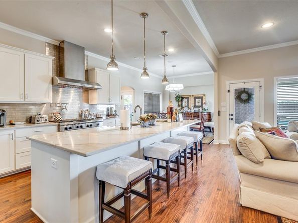 7717  Frio River Road , Arlington Texas 76001