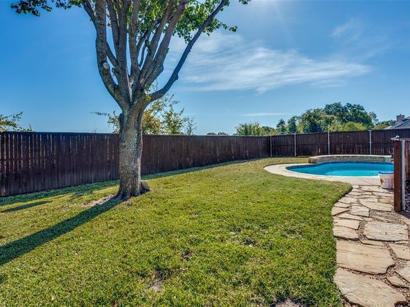 7717  Frio River Road , Arlington Texas 76001
