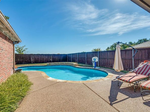 7717  Frio River Road , Arlington Texas 76001