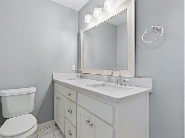 2322  Carnation Avenue , Fort Worth Texas 76111