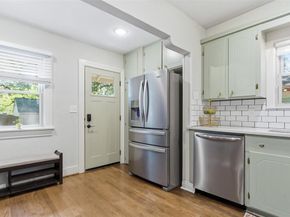 2322  Carnation Avenue , Fort Worth Texas 76111