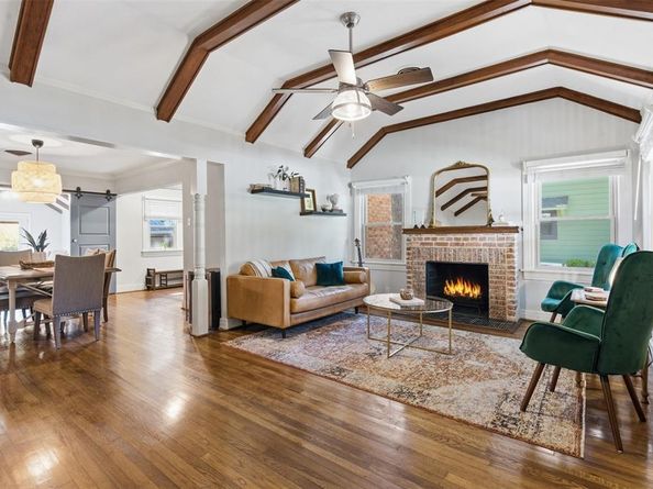 2322  Carnation Avenue , Fort Worth Texas 76111