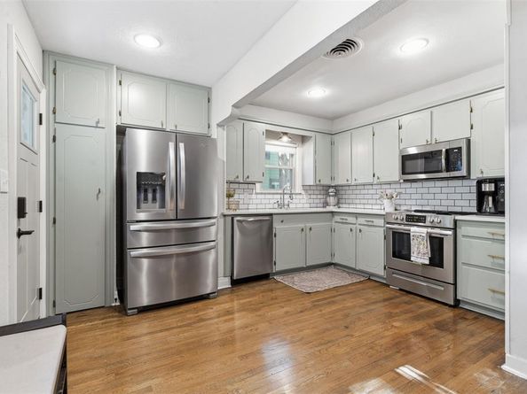 2322  Carnation Avenue , Fort Worth Texas 76111