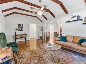 2322  Carnation Avenue , Fort Worth Texas 76111