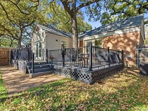2322  Carnation Avenue , Fort Worth Texas 76111