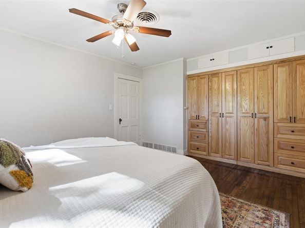 2322  Carnation Avenue , Fort Worth Texas 76111