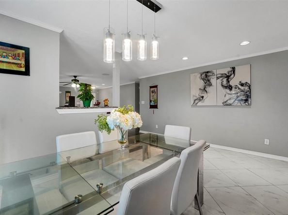 700  White Fields Way , Arlington Texas 76002