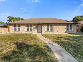 6907  Pickrell Drive , Dallas Texas 75227
