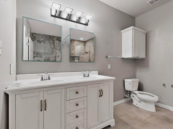 2318  Hillgrove Court , Mansfield Texas 76063