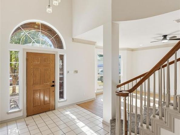 2705  Redstone Drive , Arlington Texas 76001