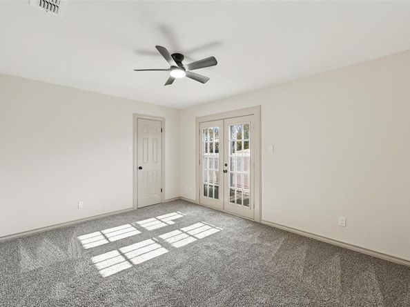 2705  Redstone Drive , Arlington Texas 76001