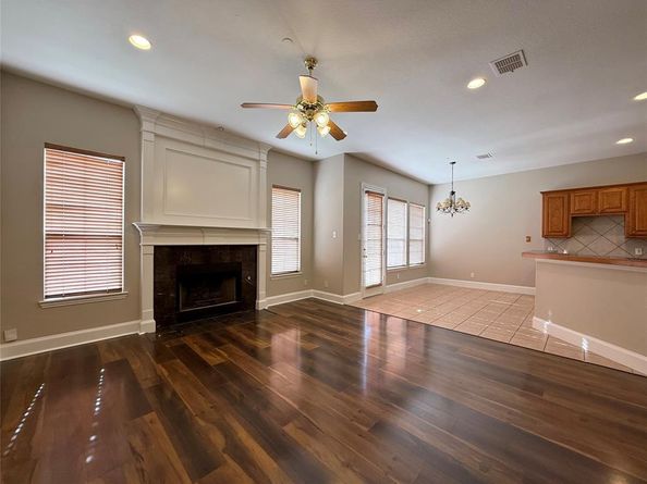 532  Silver Maple Drive , Irving Texas 75063