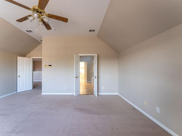 532  Silver Maple Drive , Irving Texas 75063