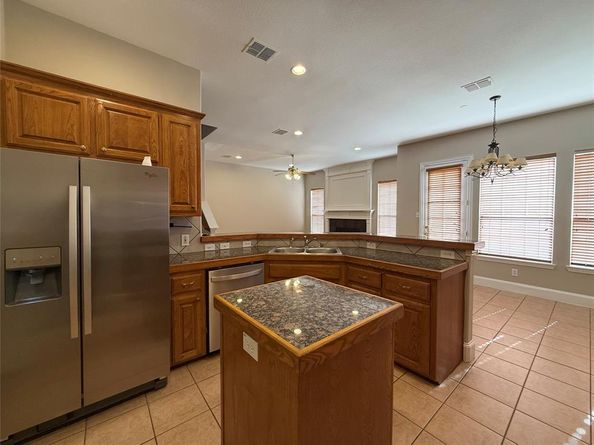 532  Silver Maple Drive , Irving Texas 75063