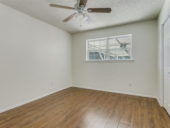 425 W Pleasantview Drive , Hurst Texas 76054