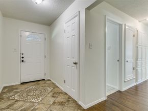 425 W Pleasantview Drive , Hurst Texas 76054