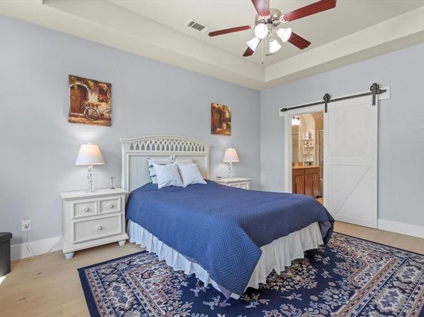 909  Dogwood Trail , Aubrey Texas 76227