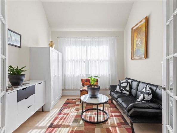 909  Dogwood Trail , Aubrey Texas 76227