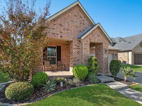 909  Dogwood Trail , Aubrey Texas 76227