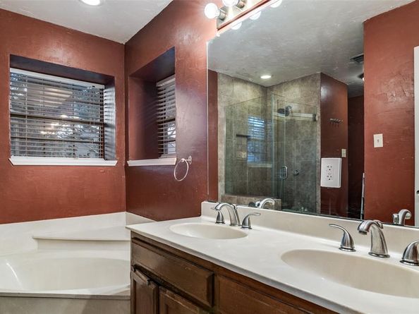 546  Briarcliff Drive , Garland Texas 75043