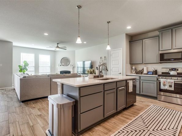 2178  Slow Stream Drive , Royse City Texas 75189