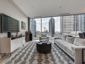 2408  Victory Park Lane  933, Dallas Texas 75219