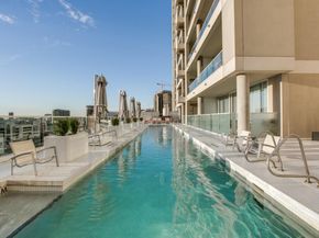 2408  Victory Park Lane  933, Dallas Texas 75219