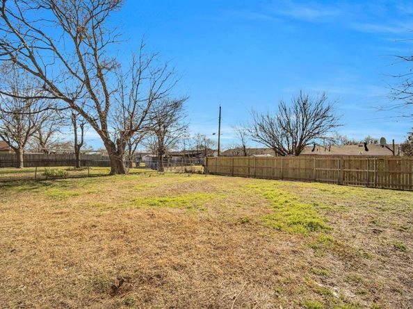 3450  Silverhill Drive , Dallas Texas 75241