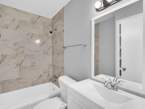 3450  Silverhill Drive , Dallas Texas 75241