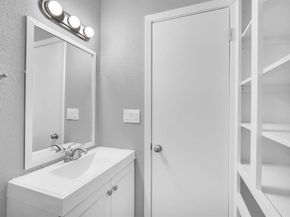 3450  Silverhill Drive , Dallas Texas 75241