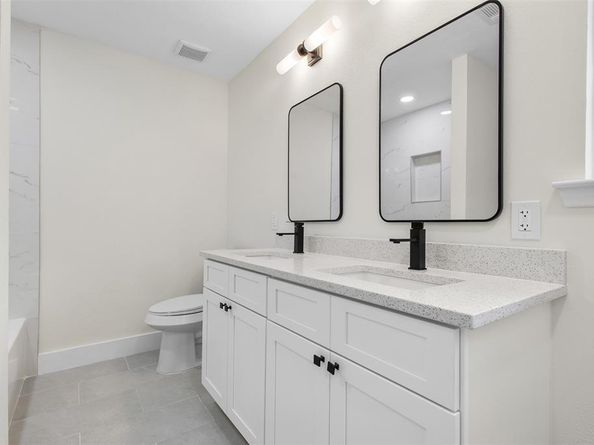 2816  Quail Ridge Drive , Carrollton Texas 75006