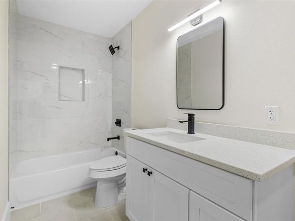 2816  Quail Ridge Drive , Carrollton Texas 75006