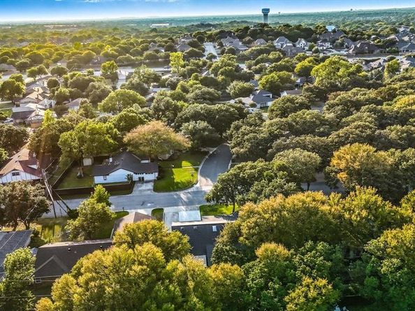 2908  Steve Drive , Hurst Texas 76054