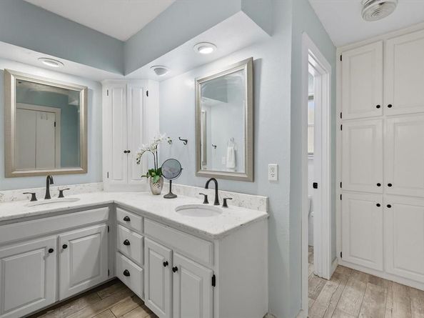 2908  Steve Drive , Hurst Texas 76054