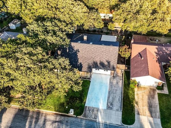 2908  Steve Drive , Hurst Texas 76054