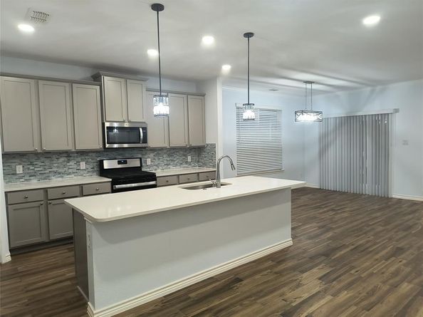 4128  Down Rush Drive , Royse City Texas 75189