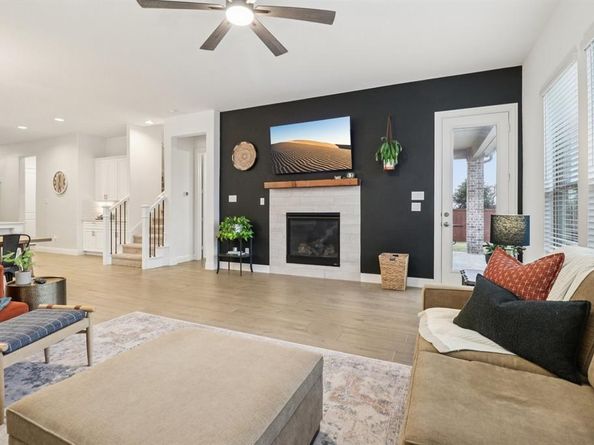 2911  Spring Creek Trail , Prosper Texas 75078