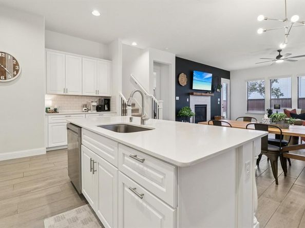 2911  Spring Creek Trail , Prosper Texas 75078