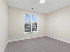 1420  Morrell Avenue , Dallas Texas 75203