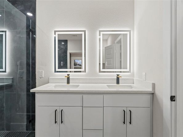 1420  Morrell Avenue , Dallas Texas 75203