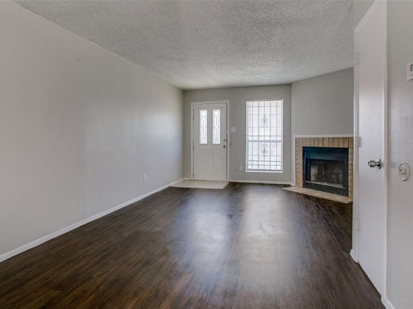 10500  Lake June   H03, Dallas Texas 75217