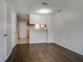 10500  Lake June   H03, Dallas Texas 75217